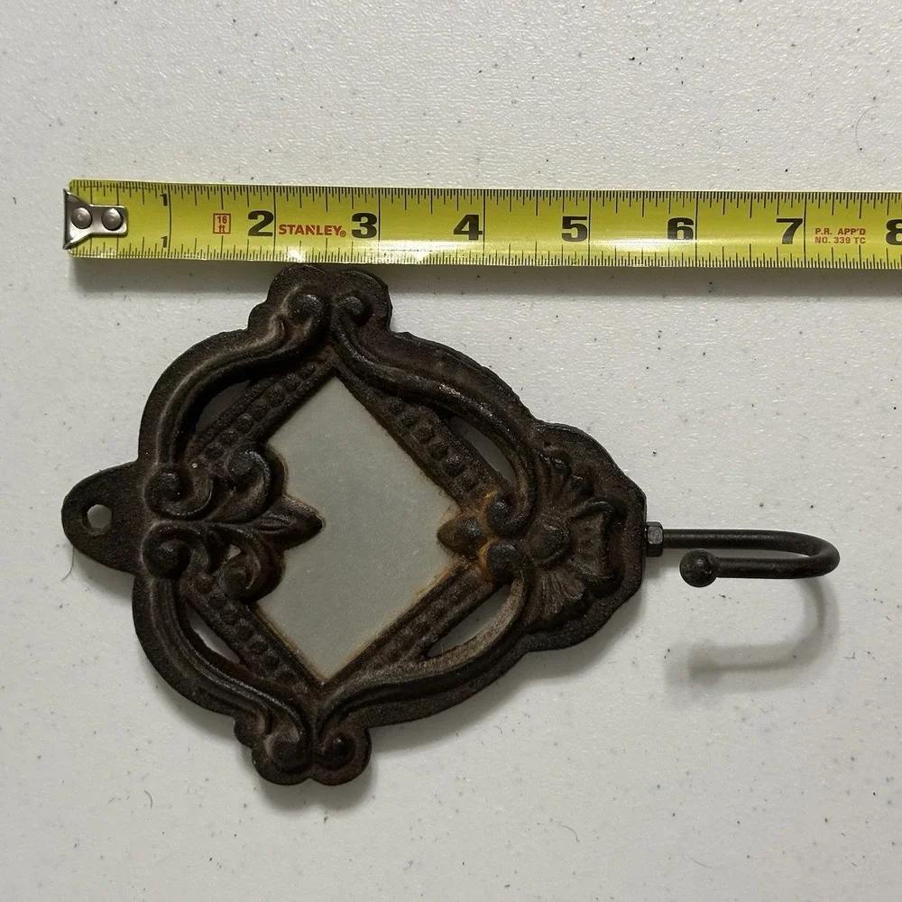 Vintage Cast Iron Wall Hooks Decorative Rustic Home Decor Shabby‎ Chic Set Of 2